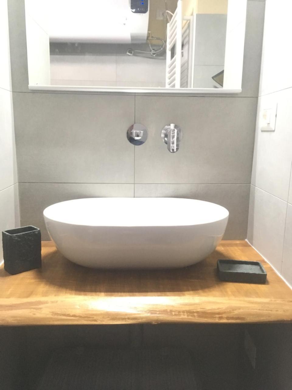 Le Carezze Home Витербо Экстерьер фото